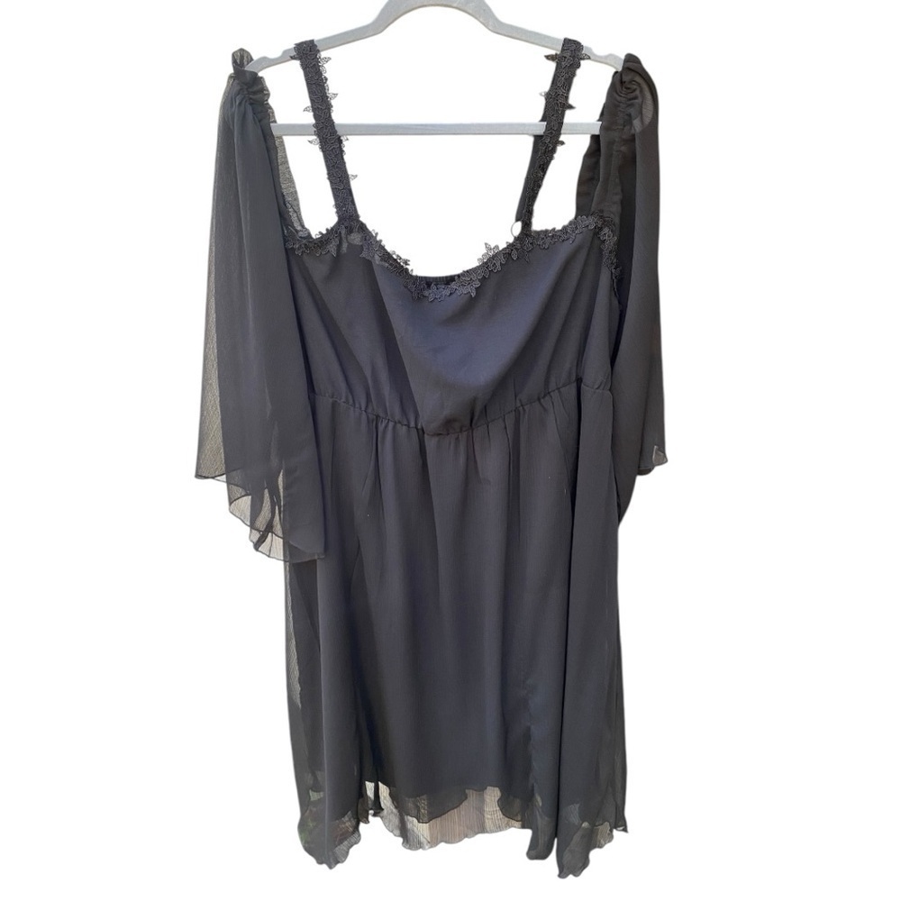 Bloomchic Curve Cold shoulder Sheer Dress I Size: 18-20 US